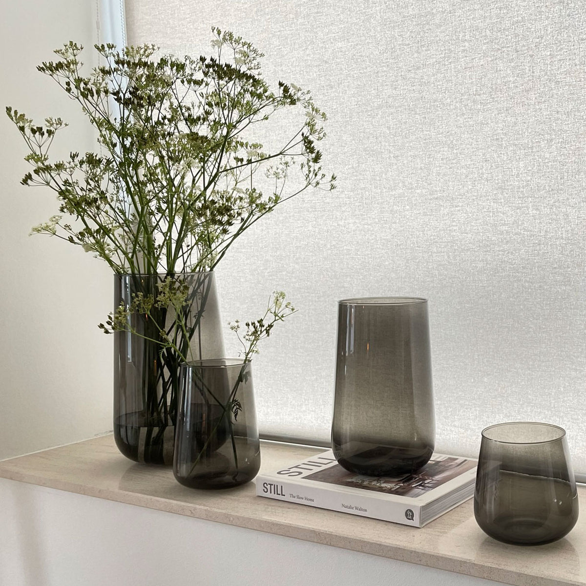 Mundblæst Valencia Drop vase i genanvendt glas - Midnight Black