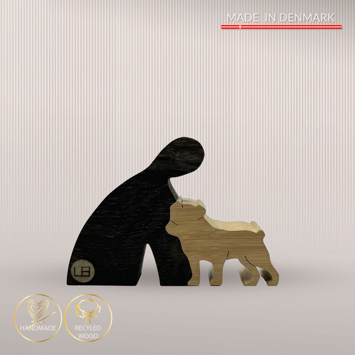Harmony Faithful Dog – Engelsk Bulldog træfigur | No. 35